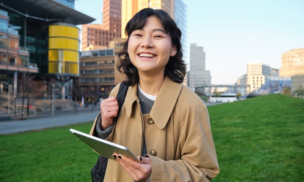 Expert study abroad consultants in Chennai offering personalized guidance for overseas education, university selection, visa processing, and admission support.
